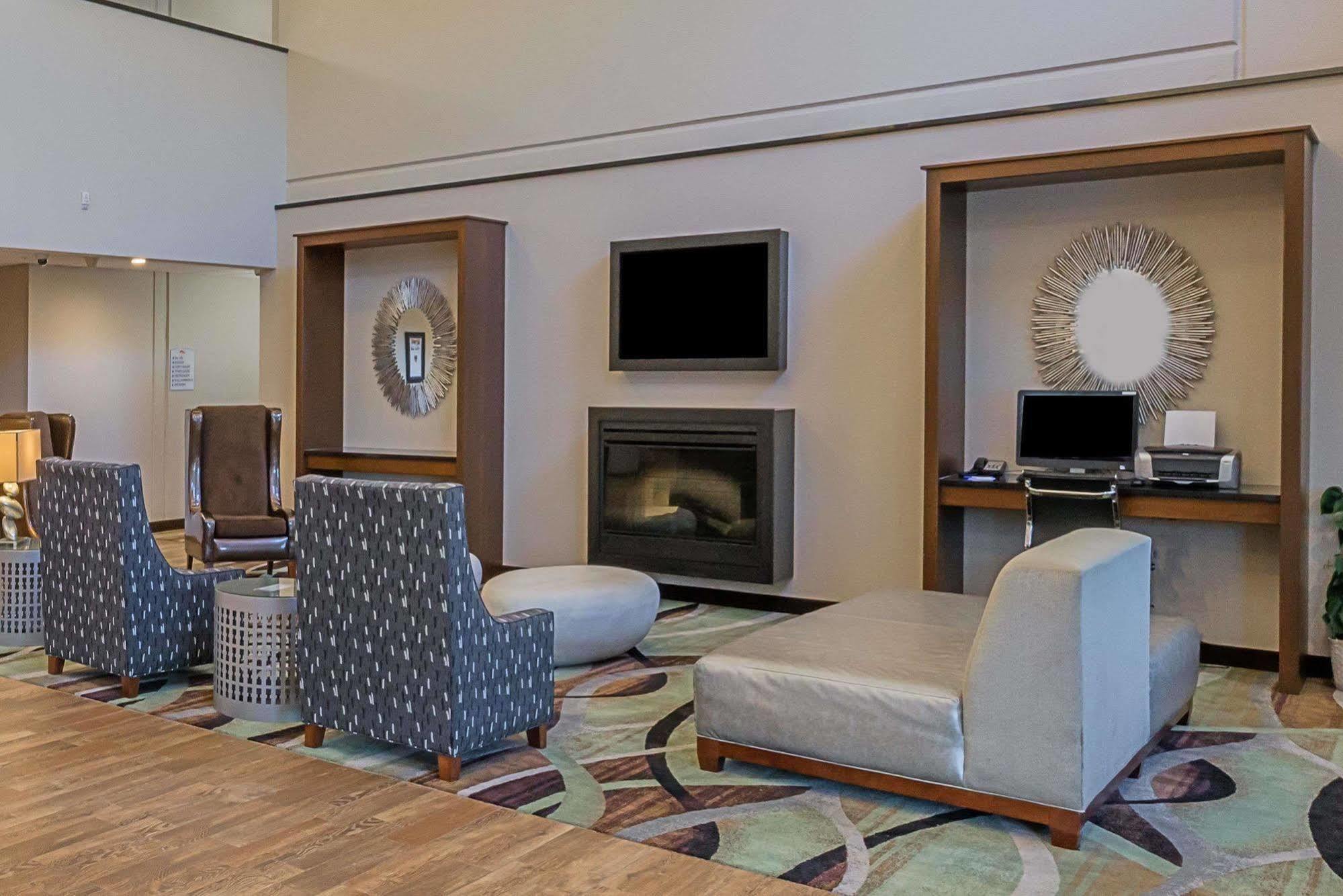 Baymont By Wyndham Bellevue Hotel Exterior photo
